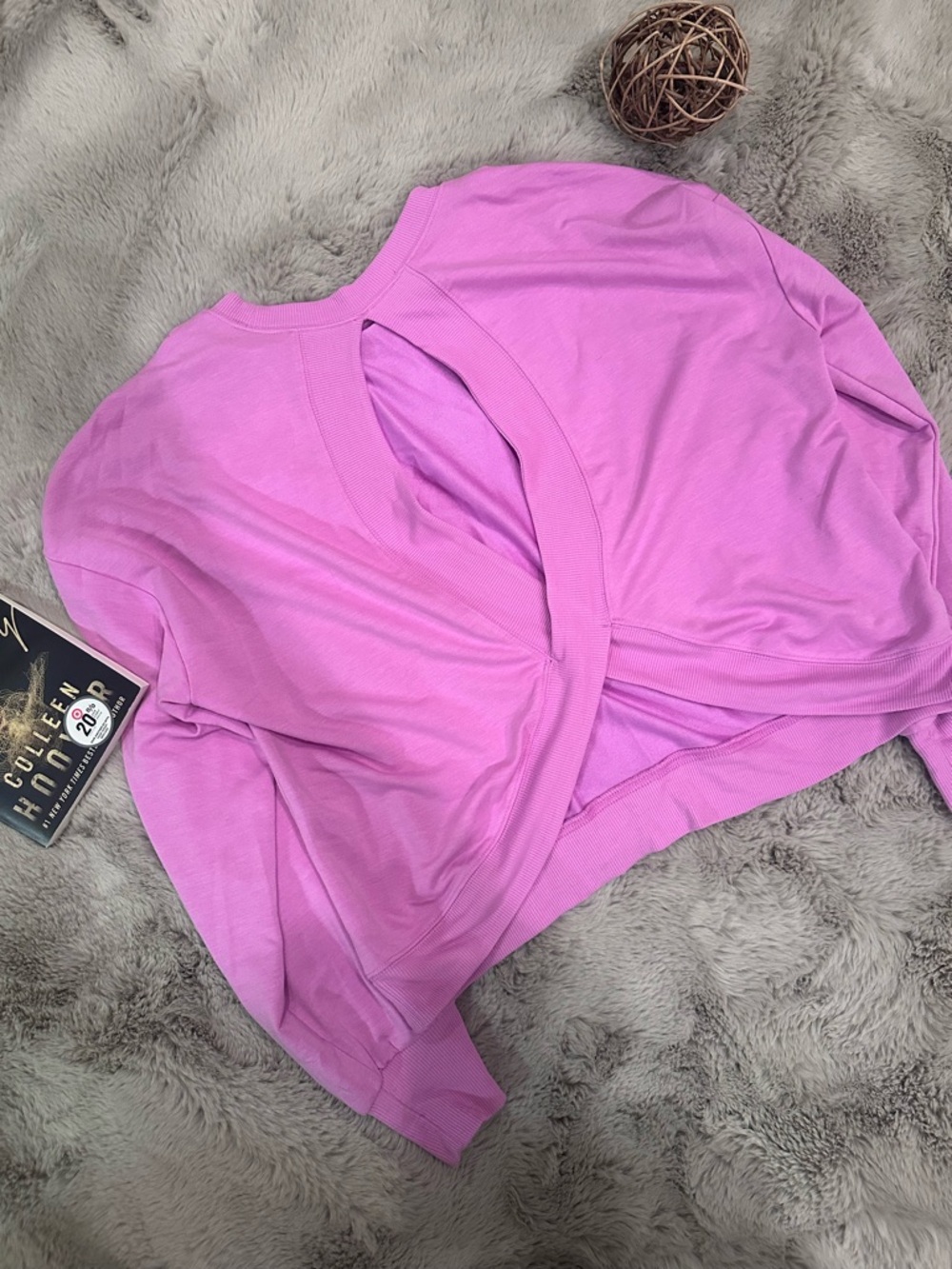 Women's Crewneck Sweatshirt in Lavender Pink